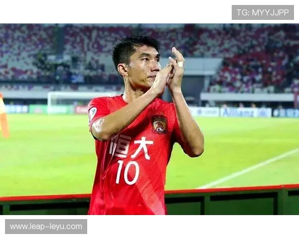 中国足球球星叫什么山背后的故事与传奇成长历程探秘 中国足球球星叫什么山背后的故事与传奇成长历程探秘