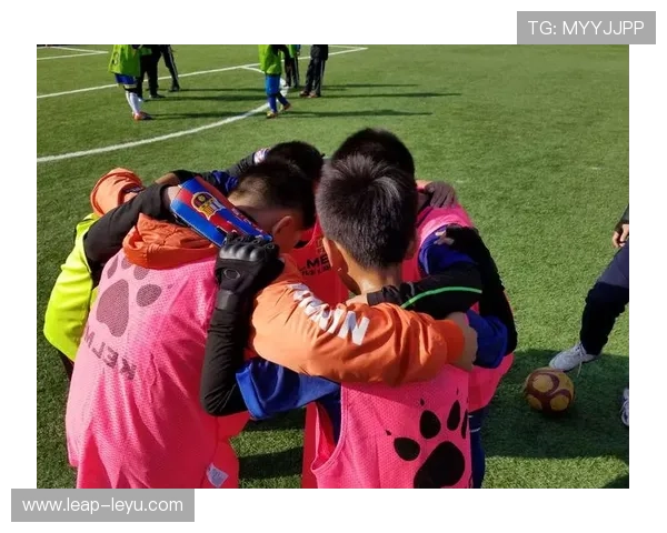 足球猜球星微信群互动交流乐园一起畅享绿茵激情时刻