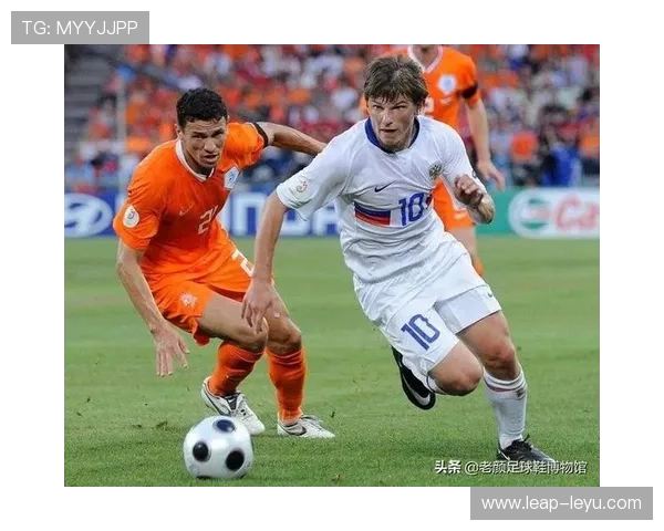 足球第一梯队球星现状分析与未来发展趋势探讨 足球第一梯队球星现状分析与未来发展趋势探讨